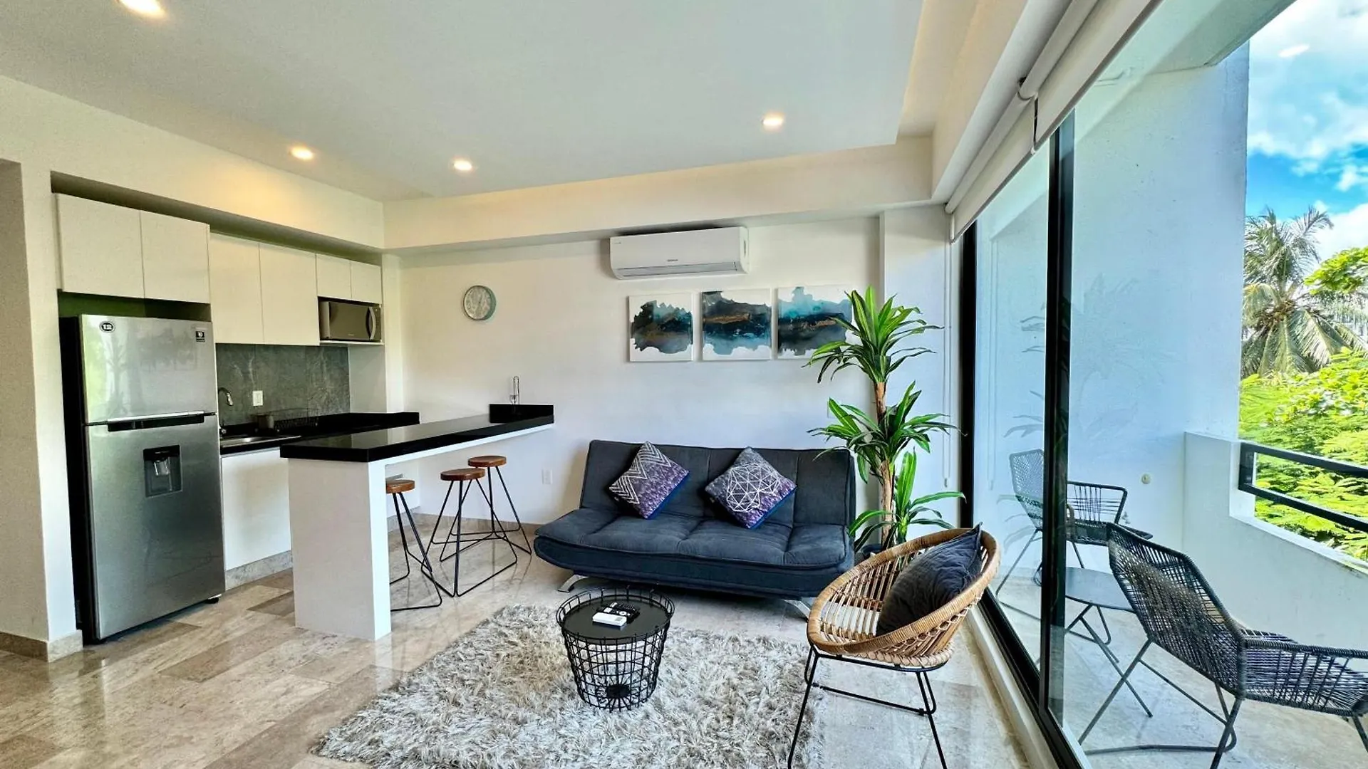 Apartment Your Home Away From Home In Playa Del Carmen!